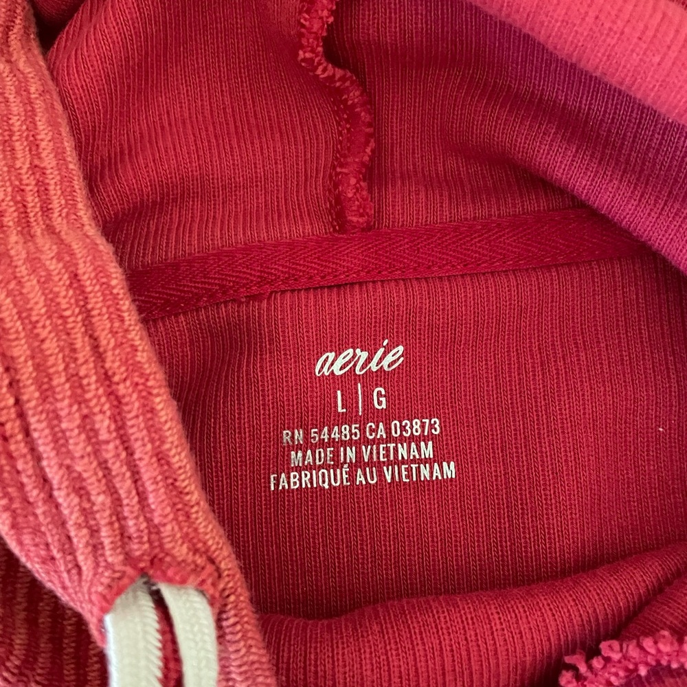 Aerie Cropped Sweatshirt.